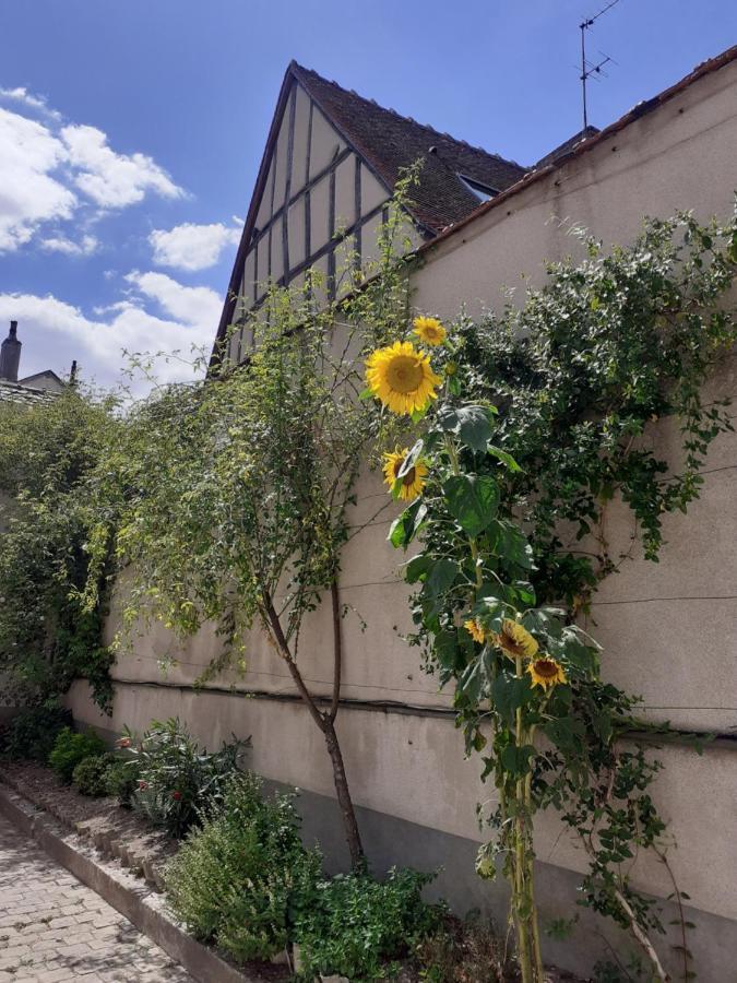 Clos Montcenoux, Au Coeur De Bourges. Eksteriør bilde
